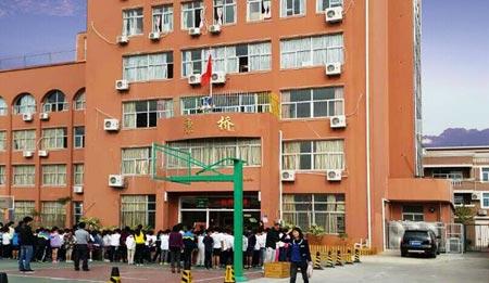 廈門康橋外國語<a href=http://www.linexfiretrucks.com/xiaoxue/ target=_blank class=infotextkey>小學(xué)</a>怎么樣？廈門康橋外國語小學(xué)<a href=http://www.linexfiretrucks.com/chuzhong/ target=_blank class=infotextkey>初中</a>派位哪些學(xué)校？